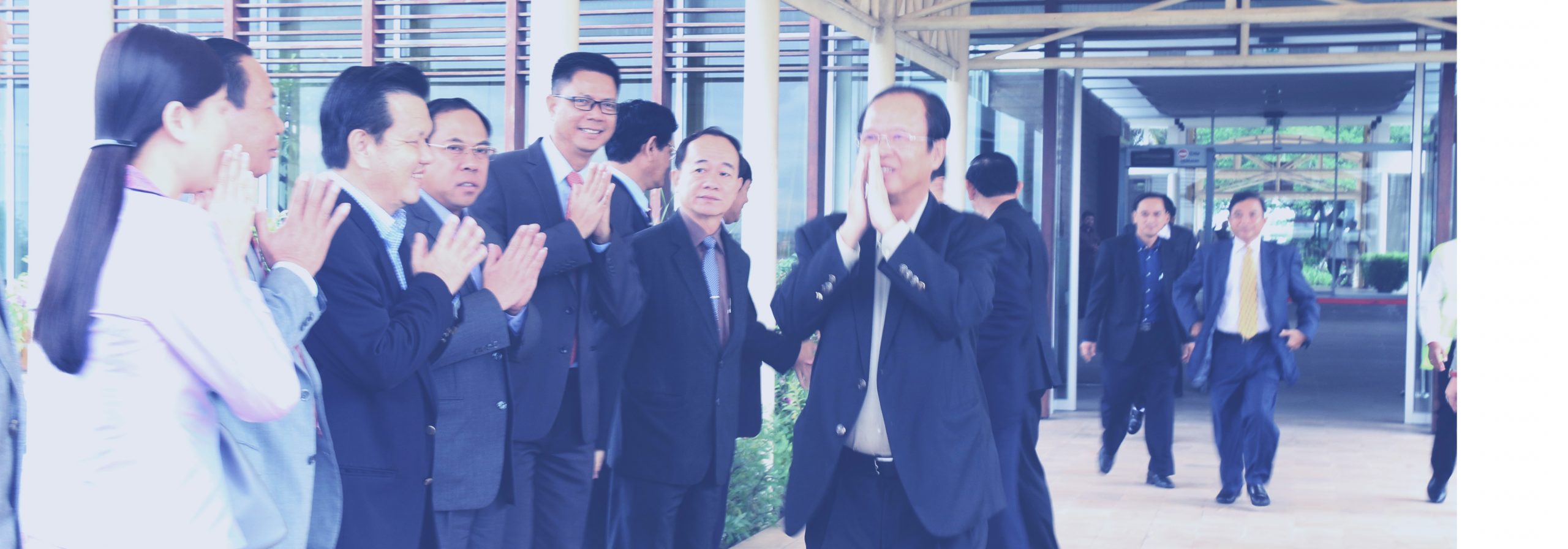 ឯកឧត្ដមរដ្ឋមន្ត្រី ត្រាំ អុីវតឹក ដឹកនាំប្រតិភូក្រសួងប្រៃសណីយ៍ និងទូរគមនាគមន៍ បំពេញទស្សនកិច្ចការងារ នៅសាធារណរដ្ឋប្រជាមានិតចិន