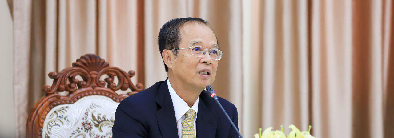 ឯកឧត្ដមរដ្ឋមន្ត្រី ត្រាំ អុីវតឹក&nbsp;អញ្ជើញបើកសិក្ខាសាលាស្ដីពី &ldquo;នីតិវិធីគ្រប់គ្រងវិស័យទូរគមនាគមន៍ និងបច្ចេកវិទ្យាគមនាគមន៍និងព័ត៌មាន សម្រាប់មន្ទីរប្រៃសណីយ៍និងទូរគមនាគមន៍&rdquo;