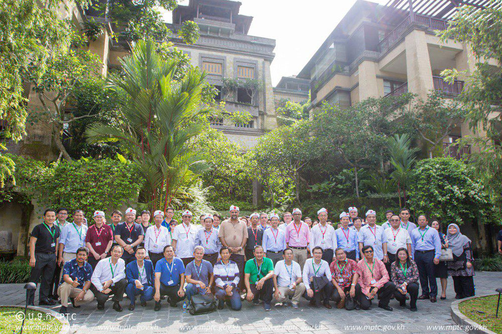 ​ឯកឧត្ដម​រដ្ឋមន្ត្រី​ ​ត្រាំ​ ​អុីវតឹក​ ​អញ្ជើញ​ចូលរួម​កិច្ចប្រជុំ​ថ្នាក់​រដ្ឋមន្ត្រី​ទូរគមនាគមន៍​ ​និង​ព័ត៌មាន​វិទ្យា​អា​ស៊ាន​លើក​ទី​១​៨​ ​និង​កិច្ចប្រជុំ​ពាក់ព័ន្ធ​នៅ​សាធារណរដ្ឋ​ឥណ្ឌូ​នេ​ស៊ី​