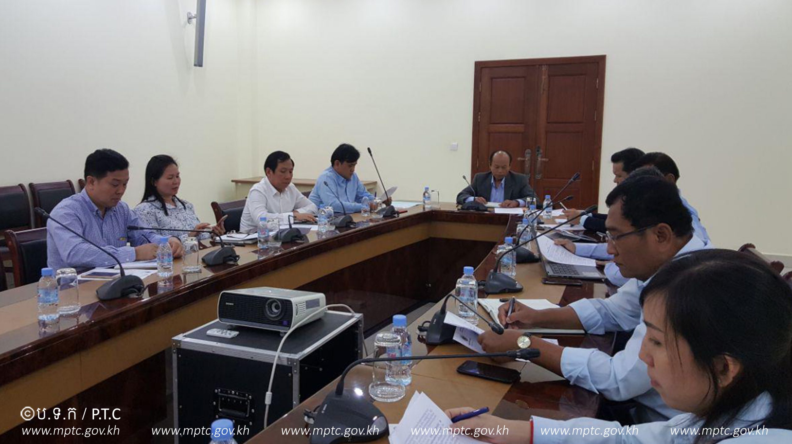 កិច្្ច​ប្រជុំ​ក្រុម​ការងារ​ពិនិត្យ​​ពិភាក្សា​លើ​លទ្ធផល​ការងារ​ប្រយុទ្ធ​នឹង​ជំងឺ​អេសដ៍ឆ្នាំ​២០១៧