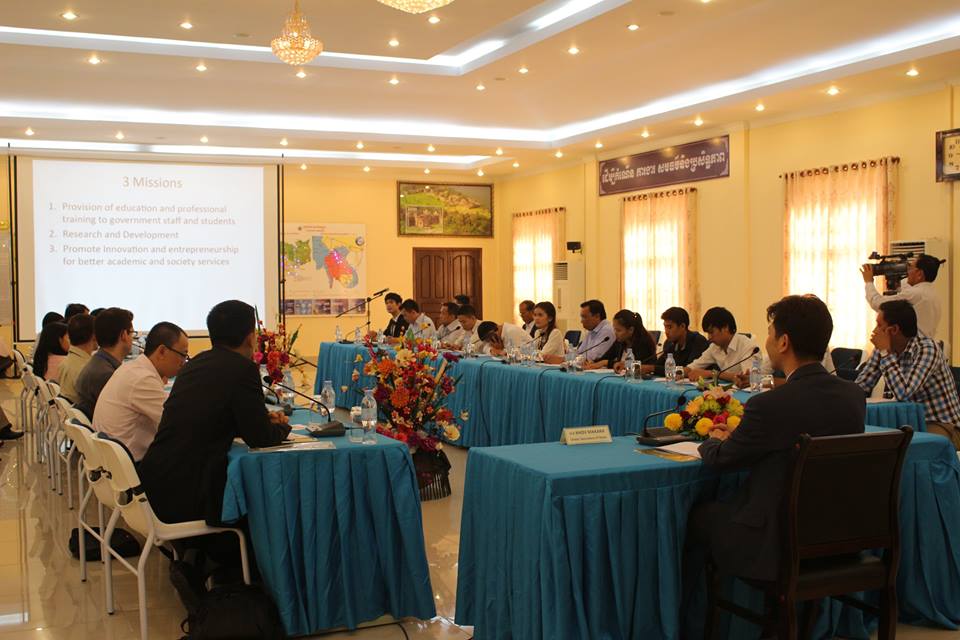 H.E Khov Makara, Under-Secretary of State, Presided over the Consultation Workshop on Curriculum Design for Bachelor Degree in Computer Science on September 29 2015