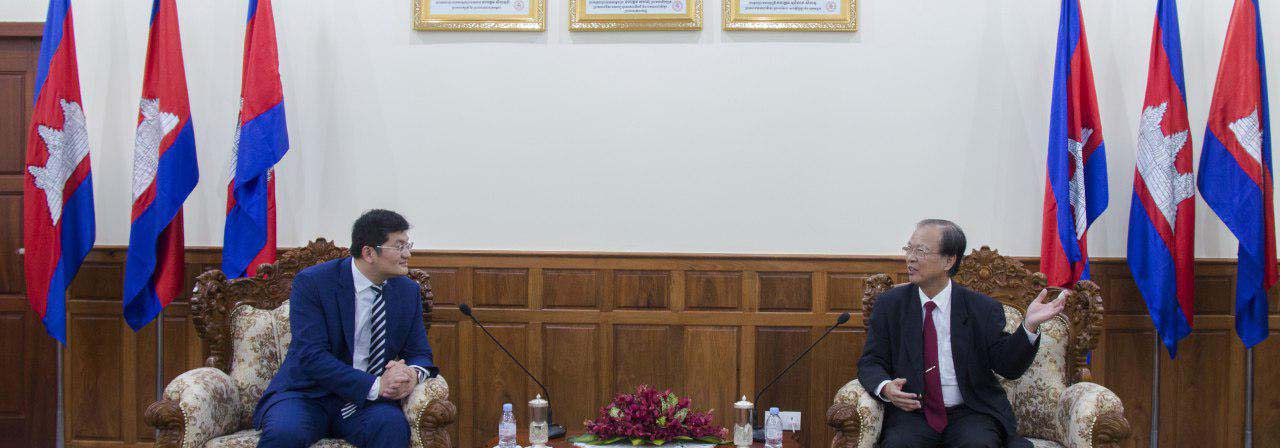 A Courtesy Call on H.E. Minister Tram Iv Tek by Mr. Li RuiYang, Deputy Director of ZTE for Southeast Asia