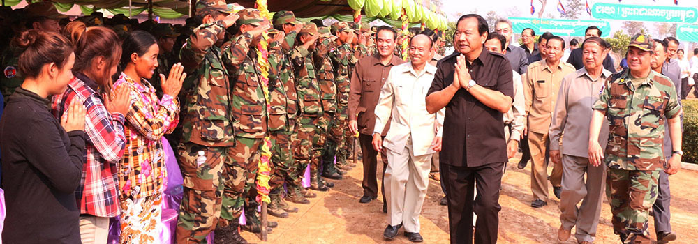 H.E. Minister Prak Sokhonn  Paid a Visit to Battalion 413 on February 14, 2016.