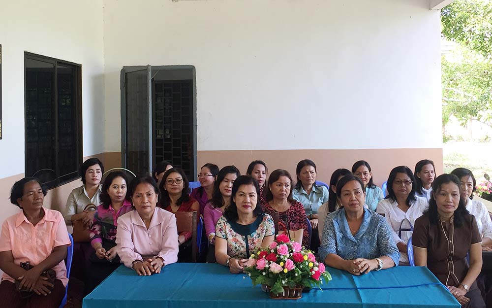 H.E. Tram Iv Tek Nary Accompanied by Secretary of State, under Secretary of State, Advisor, and Government Officials went to Visit and Provide  Children, Newly Childbirth Mother, and Elderly with Donations on International Children’s Day.