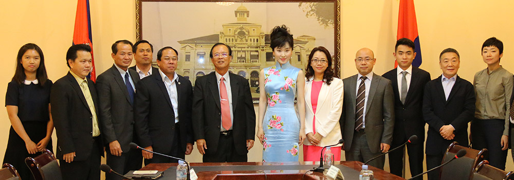 A Courtesy Call on H.E. Minister Tram Iv Tek by Chinese Delegates, Ms. TAO MEIYING, Head of Board of Directors of FUNDE GROUP.