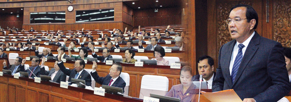 H.E Prak Sokhonn, Minister of Posts and Telecommunications led  Delegates and Experts to have Meeting with the National Assembly’s  Members to Defend the Draft of Telecom  Law  at National Assembly Building on November 30, 2015.