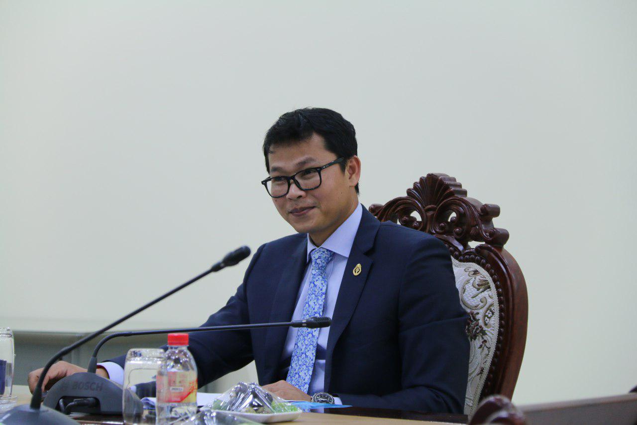 H.E. Kan Channmeta chaired a Meeting on the Prakas of Authorization for Processing on ICT Sector