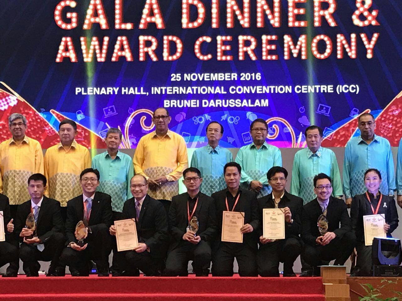 H.E. Minister Tram Iv Tek and a delegation of the Kingdom of Cambodia had attended the Hand-Over Ceremony of ASEAN ICT Awards 2016