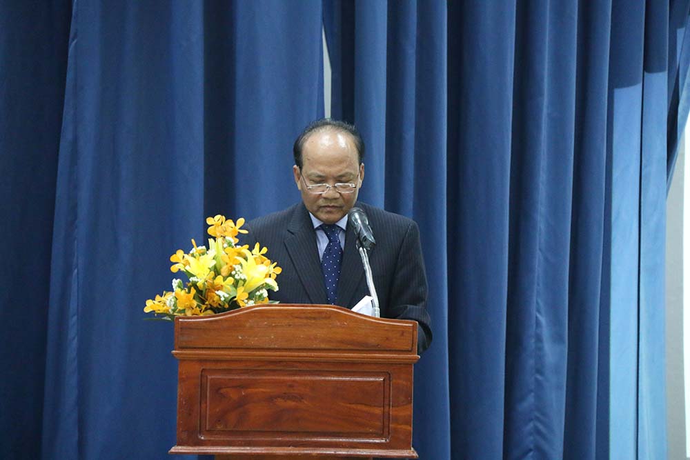 នាព្រឹកថ្ងៃទី១៨ ខែមីនា ឆ្នាំ២០១៦ ឯកឧត្ដម សារ៉ាក់ ខាន់ រដ្ឋលេខាធិការក្រសួងប្រៃសណីយ៍ និងទូរគមនាគមន៍&nbsp;បានអញ្ជើញជាអធិបតីក្នុងពិធីបើកមហោស្រប និងពិព័រណ៍បច្ចេកវិទ្យាច្នៃប្រឌិត ដែលប្រារព្ធធ្វើឡើងនៅវិទ្យាស្ថានបច្ចេកវិទ្យាកម្ពុជា។