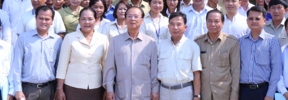 ឯកឧត្តមរដ្ឋមន្ត្រី &nbsp;ត្រាំ អីុវតឹក អញ្ជើញជាអធិបតីក្នុងពិធីសំណេះសំណាលជាមួយ មន្រ្តីរាជការ និយោជិត នៃមន្ទីរប្រៃសណីយ៍ និងទូរគមនាគមន៍ ខេត្តកំពង់ឆ្នាំង