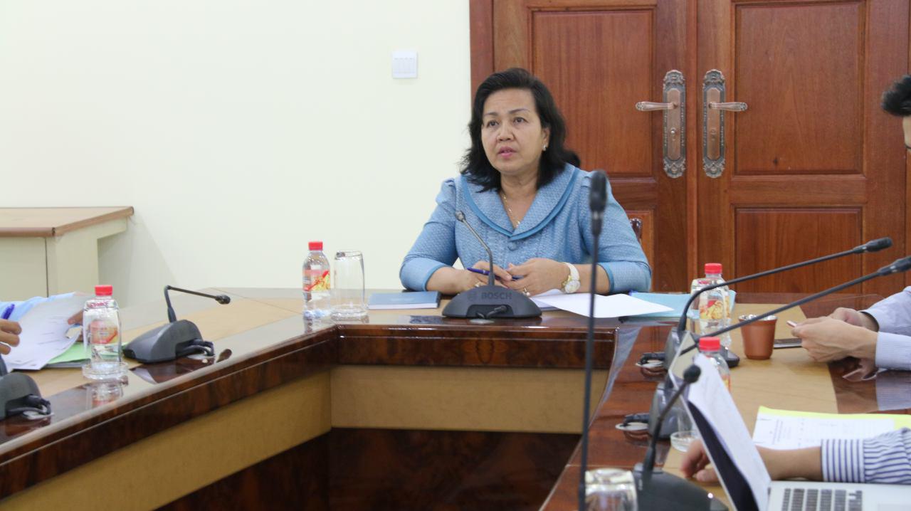 លោកជំទាវ រស់ សូរក្ខា រដ្ឋលេខាធិការក្រសួងប្រៃសណីយ៍ និងទូរគមនាគមន៍ អញ្ជើញដឹកនាំកិច្ចប្រជុំពិនិត្យពិភាក្សាបន្ត នៃប្រកាសស្ដីពីការភ្ជាប់ និងផ្ដល់ទិន្នន័យសេវាទូរគមនាគមន៍និងព័ត៌មានវិទ្យា