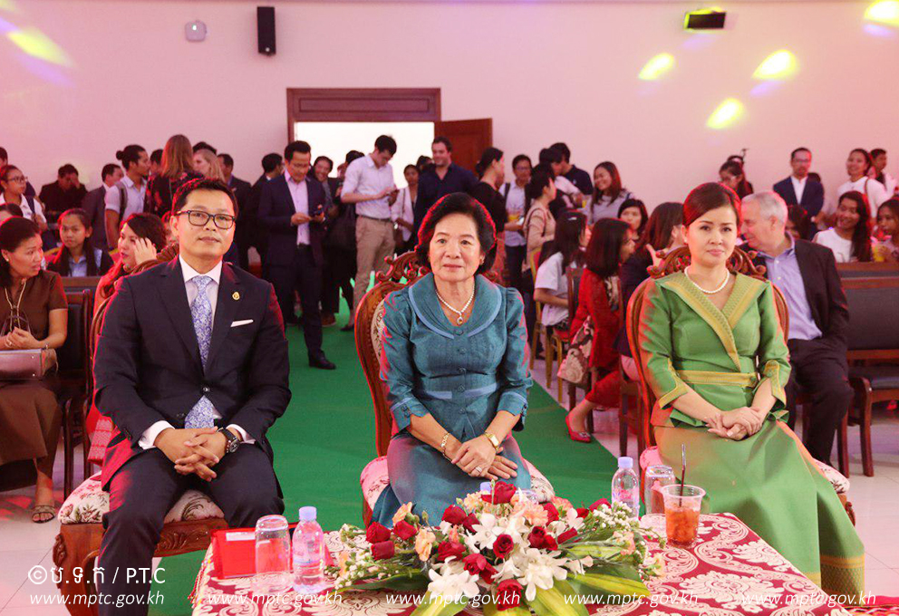 ឯកឧត្ដមរដ្ឋ​លេខាធិការ​ កាន ច័ន្ទមេត្តា ​អញ្ជើញ​ជាអធិបតី​ប្រកាស​ជ័យ​លាភី​ទាំងបីរូប​ ក្នុង​កម្មវិធី​ &ldquo;ស្រ្តីកម្ពុជា​ក្នុង​វិស័យបច្ចេកវិទ្យា​&rdquo;​​