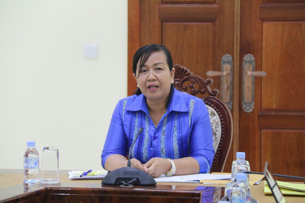 ​កិច្ច​ប្រជុំ​ពិភាក្សា​ការ​ងារ​ជា​មួយ​តំណាង​ក្រុមហ៊ុន​ដា​តា​មេ​នេច​មេន​ សេន​ធ័​រ និង​មន្រ្តី​បំរើ​ការ​ងារ​នៅ​មជ្ឈមណ្ឌល​​ DMC