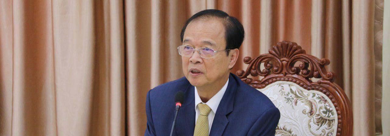 H.E. Minister Tram Iv Tek chaired a Meeting on Technical Framework and E-Government Mechanisms