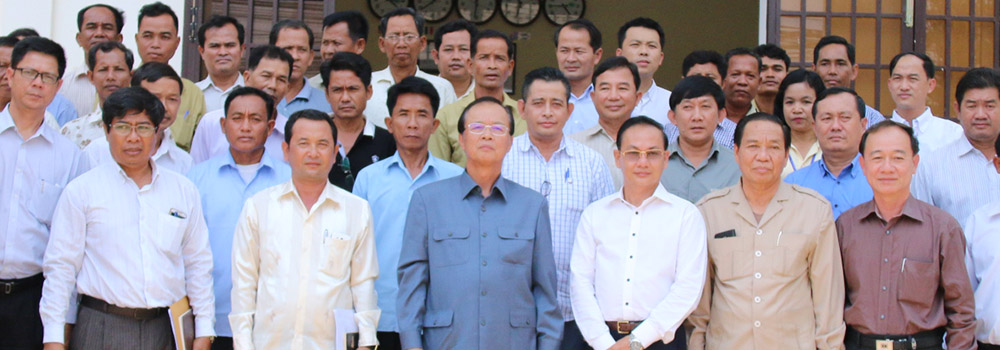 H.E. Minister Tram Iv Tek Presided Over the Meeting with Government Officials and Employees of Cambodia Posts.