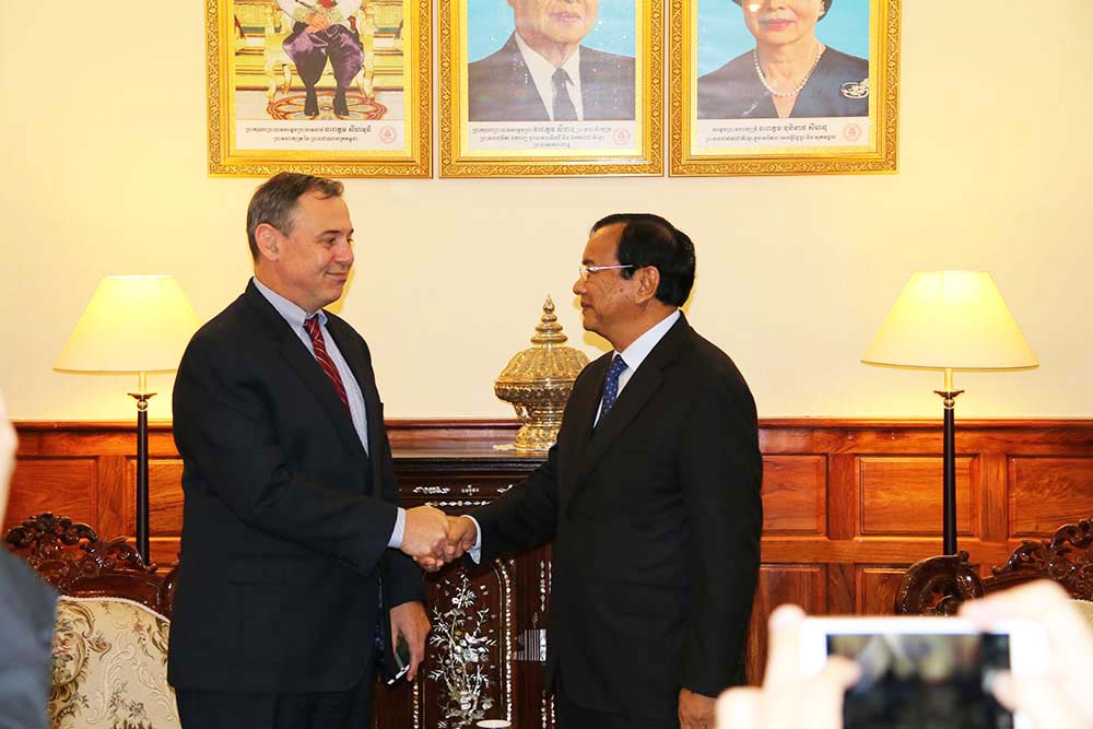 A Courtesy Call on H.E. Minister Prak Sokhonn by H.E. William (Bill) A. Heidt, Newly United States Ambassador to Cambodia , January 27, 2016.