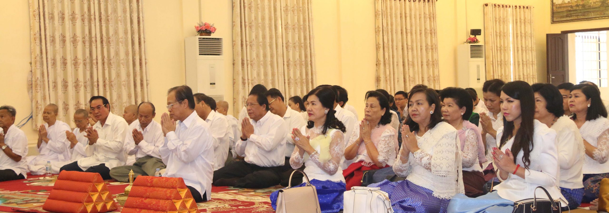 H.E. Minister Tram Iv Tek invites Monk to Chant Sermon for Khmer Traditional Katena Festival