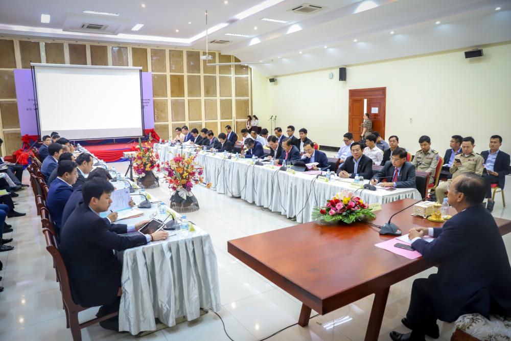 ឯកឧត្តម​រដ្ឋមន្ត្រី​ ​ត្រាំ​ អុី​វ​តឹក​ ​អញ្ជើញ​ជា​អធិបតី​ក្នុង​កិច្ចប្រជុំ​អន្តរ​ក្រសួង​បន្ត​ ​ស្តីពី​ការ​រៀបចំសេចក្តី​ព្រាង​ក្របខ័ណ្ឌ​គោល​នយោបាយ​រដ្ឋាភិបាល​ឌី​ជី​ថល​