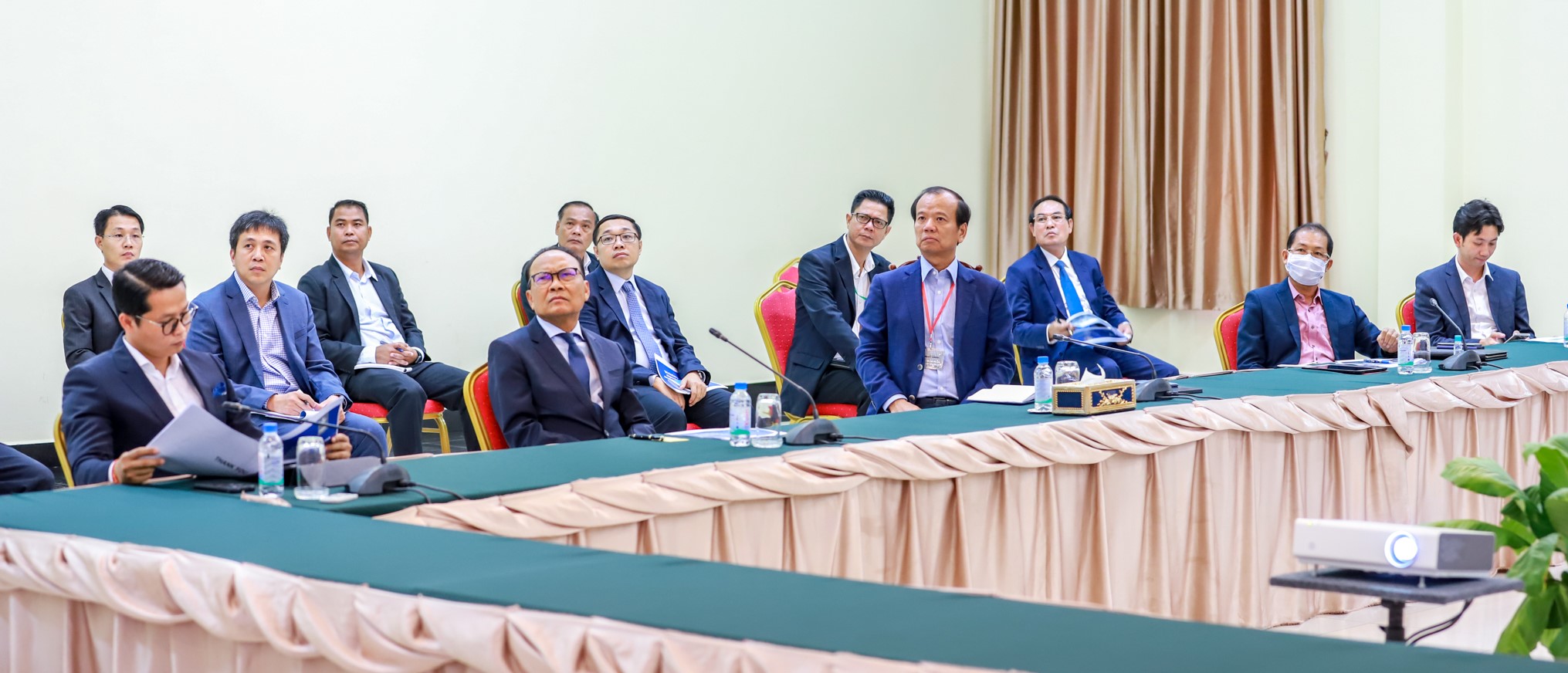 Meeting-Discussion with Representative of China Communication Construction Company (CCCC) and Huawei