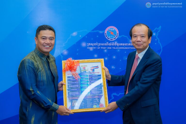 ឯកឧត្តមរដ្ឋមន្ត្រី ជា វ៉ាន់ដេត ទទួលជួបសម្តែងការគួរសមនិងពិភាក្សាការងារជាមួយ ឯកឧត្តម BDEEN HUSAINI MOHD HASHIM ឯកអគ្គរាជទូតម៉ាឡេស៊ីប្រចាំព្រះរាជាណាចក្រកម្ពុជា