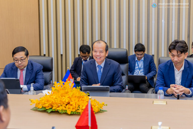 ឯកឧត្ដមរដ្ឋមន្ត្រី ជា វ៉ាន់ដេត បានទទួលជួបសម្តែងការគួរសមនិងពិភាក្សាការងារជាមួយឯកអគ្គរដ្ឋទូតវិសាមញ្ញនិងពេញសមត្ថភាពនៃសាធារណរដ្ឋសង្គមនិយមវៀតណាមប្រចាំនៅកម្ពុជា