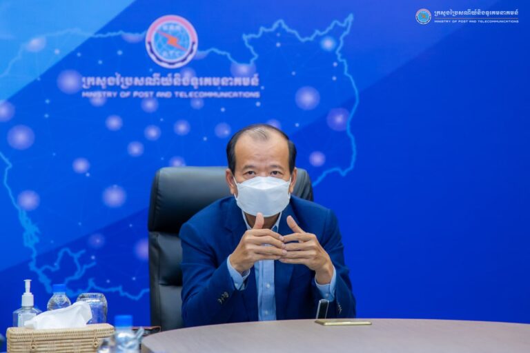 ពិភាក្សាការងារជាមួយលោក Xiao Lianhuo ប្រធានក្រុមប្រឹក្សាភិបាលក្រុមហ៊ុន E-GetS