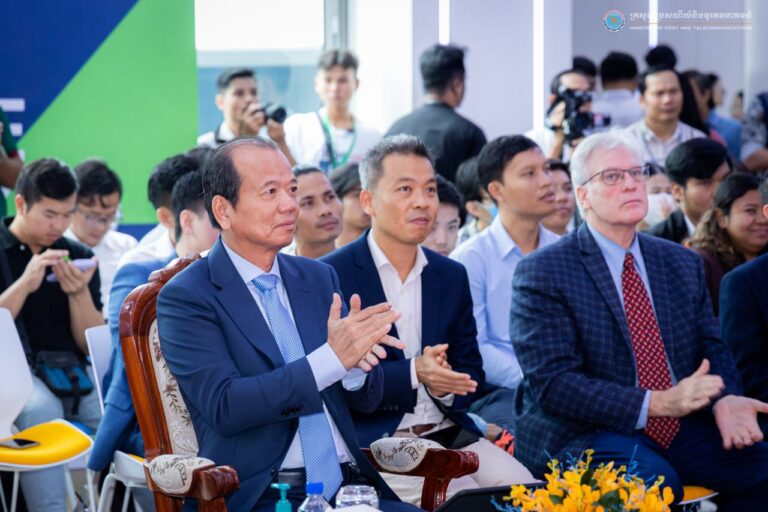 ឯកឧត្តមរដ្ឋមន្ត្រី ជា វ៉ាន់ដេត បានអញ្ជើញជាអធិបតីក្នុងពិធីបើកសន្និសីទអ្នកអភិវឌ្ឍន៍សុសវែរ និងពិព័រណ៍បច្ចេកវិទ្យា ២០២៣