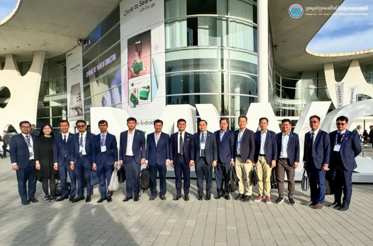 ឯកឧត្ដម ជាប សត្ថារតន៍ រដ្ឋលេខាធិការប្រចាំការក្រសួងប្រៃសណីយ៍និងទូរគមនាគមន៍ បានដឹកនាំគណៈប្រតិភូក្រសួងចូលរួមសមាជទូរសព្ទចល័តពិភពលោក និងកិច្ចប្រជុំថ្នាក់រដ្ឋមន្រ្តីឌីជីថលឆ្នាំ២០២៤ នៅទីក្រុងបាសេឡូណា ប្រទេសអេស៉្បាញ