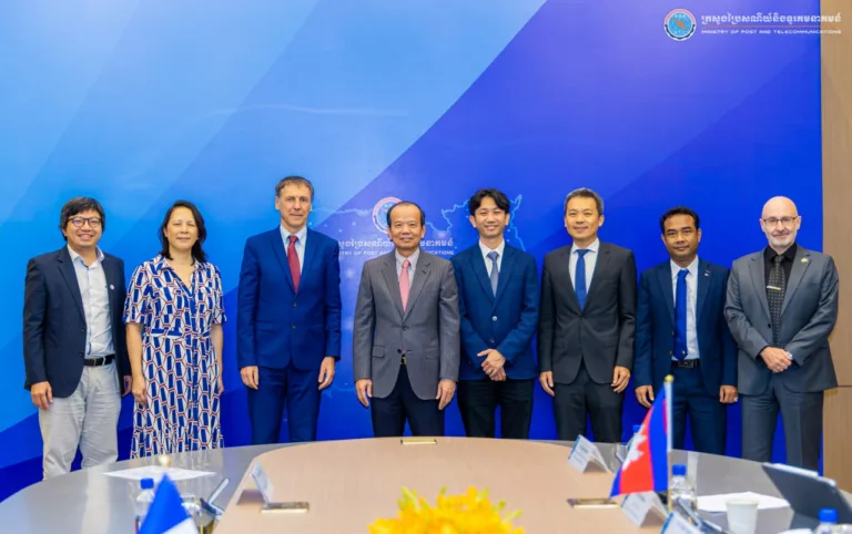 ឯកឧត្តមរដ្ឋមន្ត្រី ជា វ៉ាន់ដេត បានអនុញ្ញាតឱ្យឯកឧត្តម Jacques PELLET ឯកអគ្គរដ្ឋទូតនៃសាធារណរដ្ឋបារាំងប្រចាំកម្ពុជា និងទីភ្នាក់ងារអភិវឌ្ឍន៍បារាំង (Agence Française de Développement-AFD) ចូលជួបសម្តែងការគួរសម និងពិភាក្សាការងារ