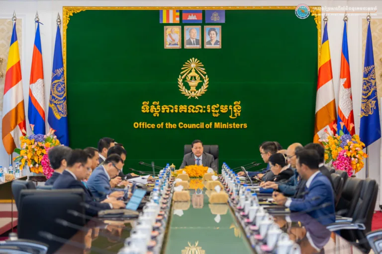 ឯកឧត្តម ជា វ៉ាន់ដេត រដ្ឋមន្ត្រីក្រសួងប្រៃសណីយ៍និងទូរគមនាគមន៍​ អនុប្រធាន​ និងជាអគ្គលេខាធិការ គណៈកម្មាធិការសន្តិសុខឌីជីថល (គ.ស.ឌ.) បានអញ្ជើញចូលរួមកិច្ចប្រជុំ​ ដេីម្បីប្រកាសសមាសភាព និងផ្សព្វផ្សាយគោលការណ៍ណែនាំសម្រាប់ គ.ស.ឌ.