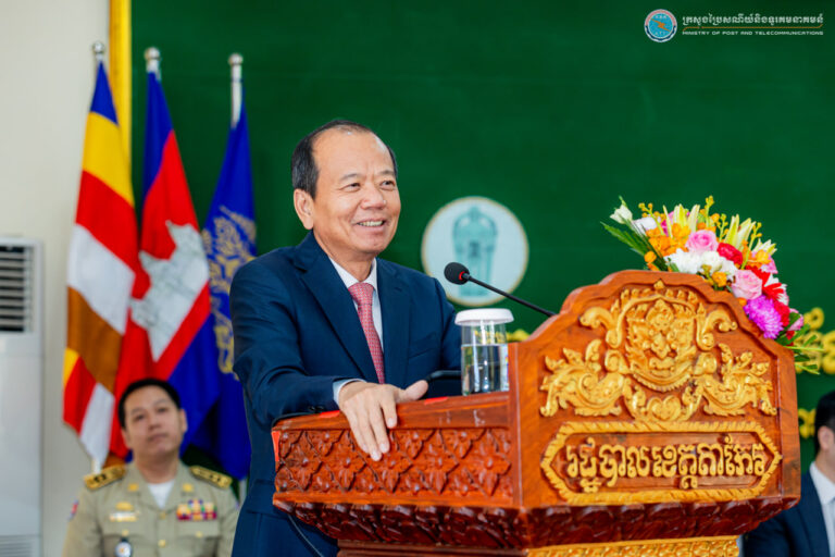 ឯកឧត្តម ជា វ៉ាន់ដេត រដ្ឋមន្ត្រីក្រសួងប្រៃសណីយ៍និងទូរគមនាគមន៍និងជាប្រធានក្រុមការងាររាជរដ្ឋាភិបាលចុះមូលដ្ឋានខេត្តតាកែវ បានអញ្ជើញជាអធិបតីក្នុងពិធីប្រកាសចូលកាន់តំណែងក្រុមប្រឹក្សាខេត្តតាកែវ អាណត្តិទី៤ ចំនួន២៧រូប