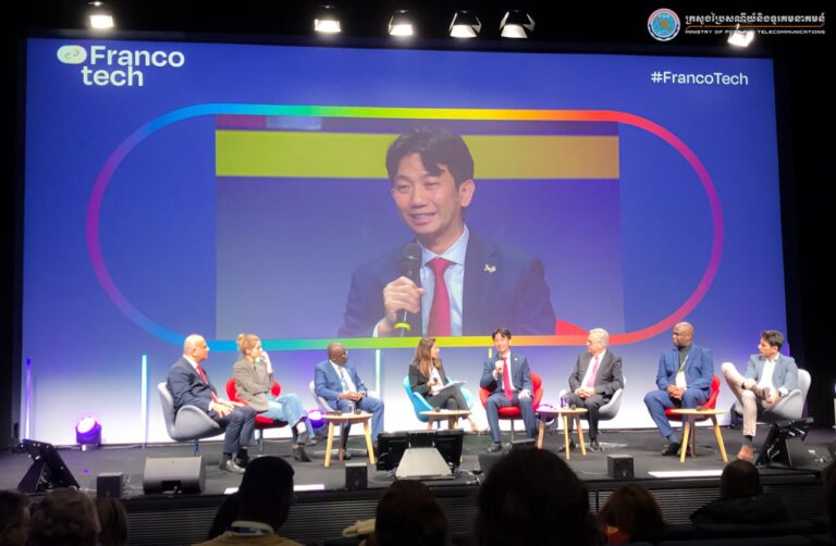 ឯកឧត្តម ខូវ មករា រដ្ឋលេខាធិការក្រសួងប្រៃសណីយ៍និងទូរគមនាគមន៍ បានដឹកនាំគណៈប្រតិភូធុរកិច្ចថ្មីឌីជីថលកម្ពុជាចំនួន ១២ និងនាំយកថ្នាល និងកម្មវិធី របស់រដ្ឋាភិបាលឌីជីថលកម្ពុជាចំនួន ២ ចូលរួមពិព័រណ៍នវានុវត្តន៍ FRANCOTECH ឆ្នាំ២០២៤
