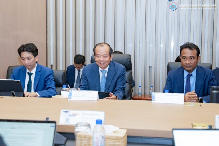 ឯកឧត្តមរដ្ឋមន្ត្រី ជា វ៉ាន់ដេត បានទទួលជំនួបសម្តែងការគួរសម និងពិភាក្សាការងារជាមួយលោក Mahesh Uttamchandani នាយកផ្នែកអនុវត្តសម្រាប់ការអភិវឌ្ឍឌីជីថលនៅតំបន់អាស៊ី-ប៉ាស៊ីហ្វិក និងតំបន់ប៉ាស៊ីហ្វិក