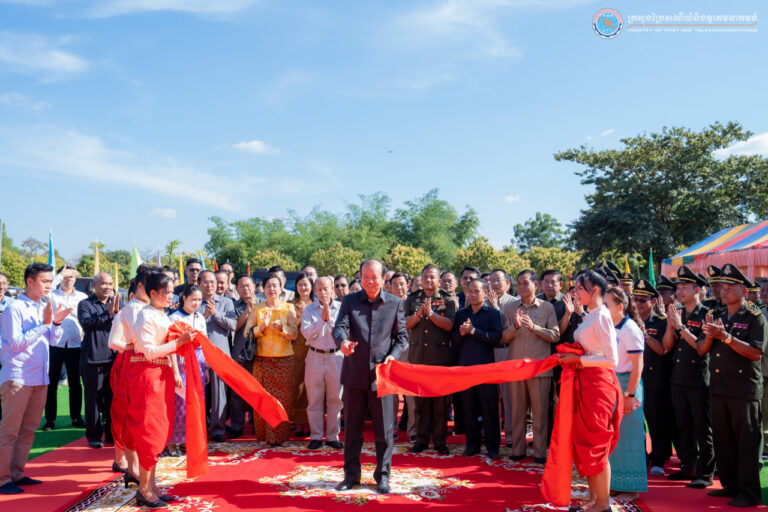 ឯកឧត្តមរដ្ឋមន្ត្រី ជា វ៉ាន់ដេត បានអញ្ជើញជាអធិបតីក្នុងពិធីសម្ពោធដាក់ឱ្យប្រើប្រាស់ជាផ្លូវការនូវស្រះទឹក វេទិកាវរសេនាតូចលេខ៤១៤ និងសំណេះសំណាលសួរសុខទុក្ខនាយទាហាន នាយទាហានរង និងពលទាហាន នៃកងពលតូចថ្មើរជើងលេខ៤១