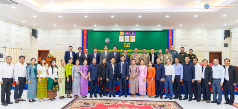 ពិធីប្រកាសតែងតាំងលោក ងិន វណ្ណាវឌ្ឍន៍ ជាប្រធានមន្ទីរថ្មី នៃមន្ទីរប្រៃសណីយ៍និងទូរគមនាគមន៍ខេត្តបន្ទាយមានជ័យ ជំនួសលោក ចៅ វ៉ិត ដែលត្រូវបានដាក់ឱ្យចូលនិវត្តន៍