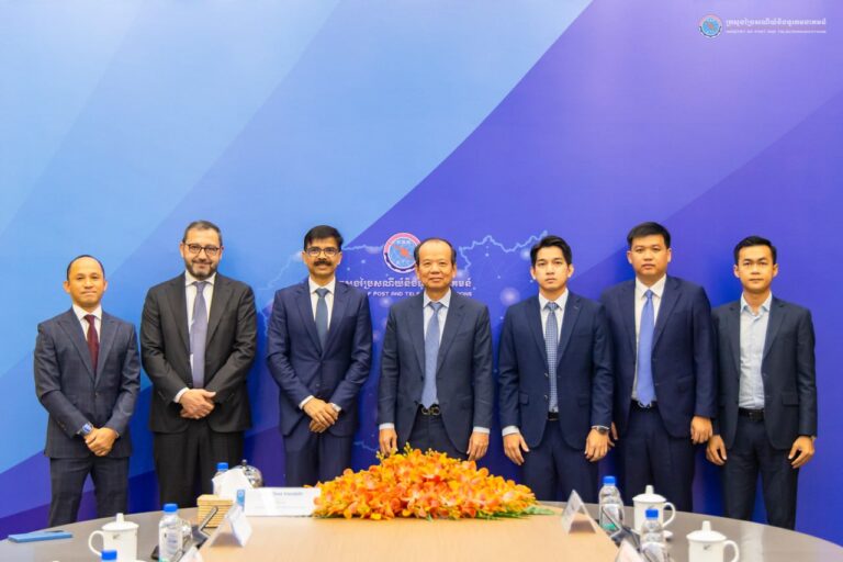 ឯកឧត្តមរដ្ឋមន្រ្តី ជា វ៉ាន់ដេត បានអនុញ្ញាតជូននាយកប្រតិបត្តិថ្មីរបស់ក្រុមហ៊ុន Smart Axiata ប្រចាំនៅកម្ពុជា​ ចូលជួបសម្ដែងការគួរសម​