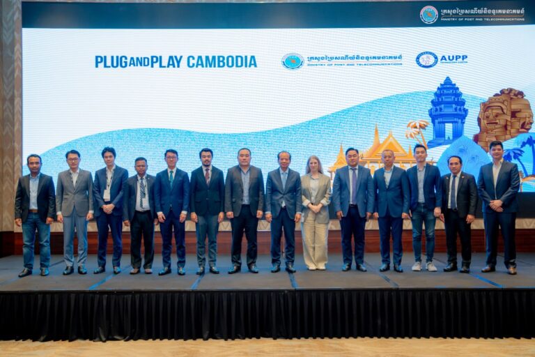 ឯកឧត្តមរដ្ឋមន្រ្តី ជា វ៉ាន់ដេត បានអញ្ជើញជាអធិបតីក្នុងកម្មវិធី Plug and Play Cambodia Community Series: Scale and connect