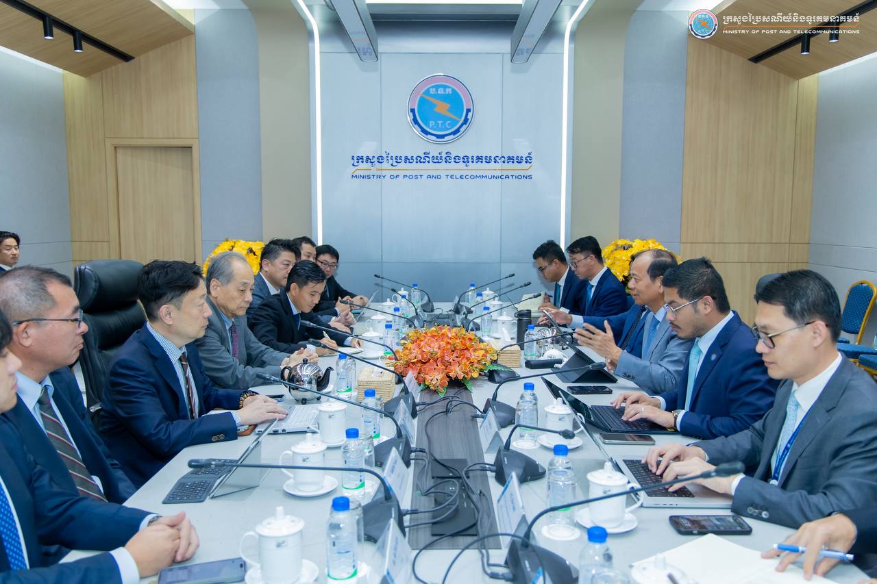 H.E. Minister Chea Vandeth Received a Courtesy Visit from H.E. Takahashi Fumiaki, President of the Japan-Cambodia Association and Former Ambassador of Japan to Cambodia