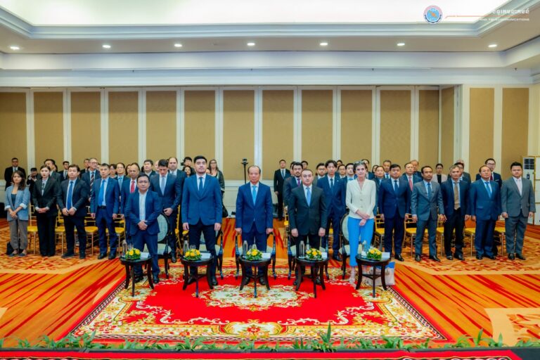 ឯកឧត្តមរដ្ឋមន្រ្តី ជា វ៉ាន់ដេត បានអញ្ជើញជាអធិបតីក្នុងពិធីបើកកិច្ចប្រជុំលើកទី៩ នៃគណៈកម្មាធិការតម្រង់ទិសព័ត៌មានល្បឿនលឿនអាស៊ី-ប៉ាស៊ីហ្វិកនិងត្រួតពិនិត្យថ្នាក់តំបន់ នៃកិច្ចប្រជុំកំពូលពិភពលោកស្ដីពីសង្គមព័ត៌មាន