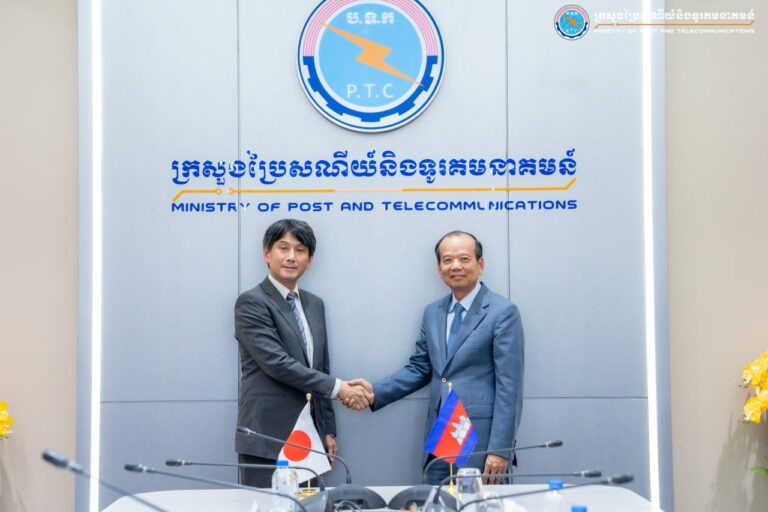 ឯកឧត្តម ជា វ៉ាន់ដេត រដ្ឋមន្រ្តីក្រសួងប្រៃសណីយ៍និងទូរគមនាគមន៍ (ក.ប.ទ.) បានទទួលជំនួបសម្ដែងការគួរសមពីសំណាក់លោក Kiriyama Nobuo អគ្គនាយកការិយាល័យសហប្រតិបត្តការអន្តរជាតិ នៃក្រសួងកិច្ចការផ្ទៃក្នុងនិងគមនាគមន៍ នៃប្រទេសជប៉ុន