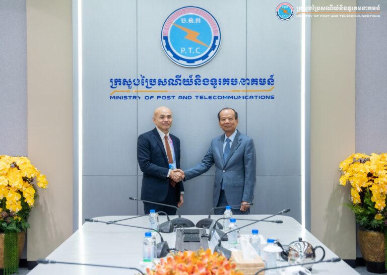 ឯកឧត្តមរដ្ឋមន្ត្រី ជា វ៉ាន់ដេត បានទទួលជំនួបសម្ដែងការគួរសមជាមួយ អគ្គលេខាធិការសហគមន៍ទូរគមនាគមន៍អាស៊ីប៉ាស៊ីហ្វិក នៅទីស្តីការក្រសួង