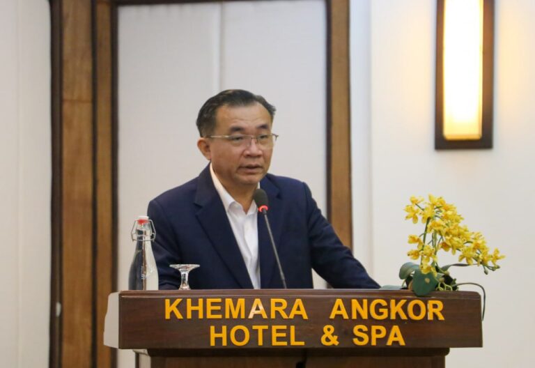 ឯកឧត្តមរដ្ឋលេខាធិការ គង់ ផល្លៈ បានអញ្ជេីញជាអធិបតីបេីក “កម្មវិធីបណ្តុះបណ្តាលគ្រូបង្គោលស្តីពីកិច្ចការពារទិន្នន័យបុគ្គល”