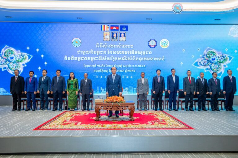 ឯកឧត្តមរដ្ឋមន្រ្តី ជា វ៉ាន់ដេត បានជួបសំណេះសំណាលជាមួយនិវត្តជននៃសមាគមអតីតយុទ្ធជននិងនិវត្តជនកម្ពុជាវិស័យប្រៃសណីយ៍និងទូរគមនាគមន៍