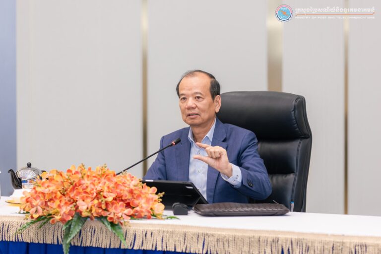 ឯកឧត្តមរដ្ឋមន្រ្តី ជា វ៉ាន់ដេត បានអញ្ជើញជួបសំណេះសំណាលជាមួយថ្នាក់ដឹកនាំនិងអ្នកជំនាញ ដែលមានគុណវុឌ្ឍិផ្នែកបញ្ញាសិប្បនិម្មិត