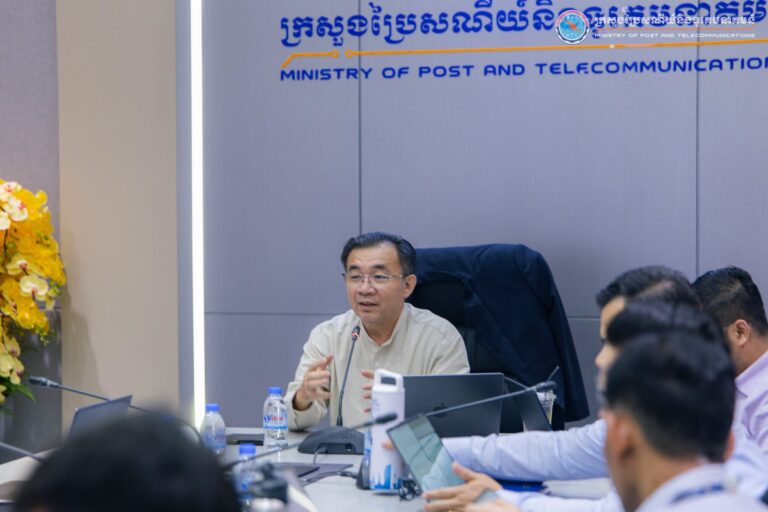 ក្រសួងប្រៃសណីយ៍និងទូរគមនាគមន៍បានរៀបចំកិច្ចប្រជុំពិភាក្សាលើ “ប្រកាសអន្តរក្រសួងស្តីពី ការកំណត់តួនាទី ភារកិច្ច និងយន្តការសម្របសម្រួលក្នុងការប្រើប្រាស់ហ្វ្រេកង់ស៍វិទ្យុនិងគ្រឿងសម្ភារៈបរិក្ខាវិទ្យុសម្រាប់សេវាសោតទស្សន៍”