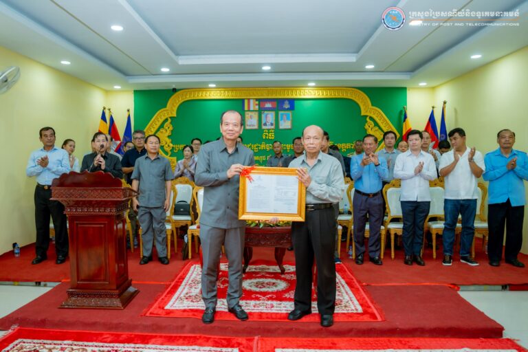 ឯកឧត្តមរដ្ឋមន្ត្រី ជា វ៉ាន់ដេត បានអញ្ជើញជាអធិបតីក្នុងពិធីប្រកាសសមាសភាពក្រុមការងាររាជរដ្ឋាភិបាលចុះមូលដ្ឋានស្រុកបាទី ខេត្តតាកែវ